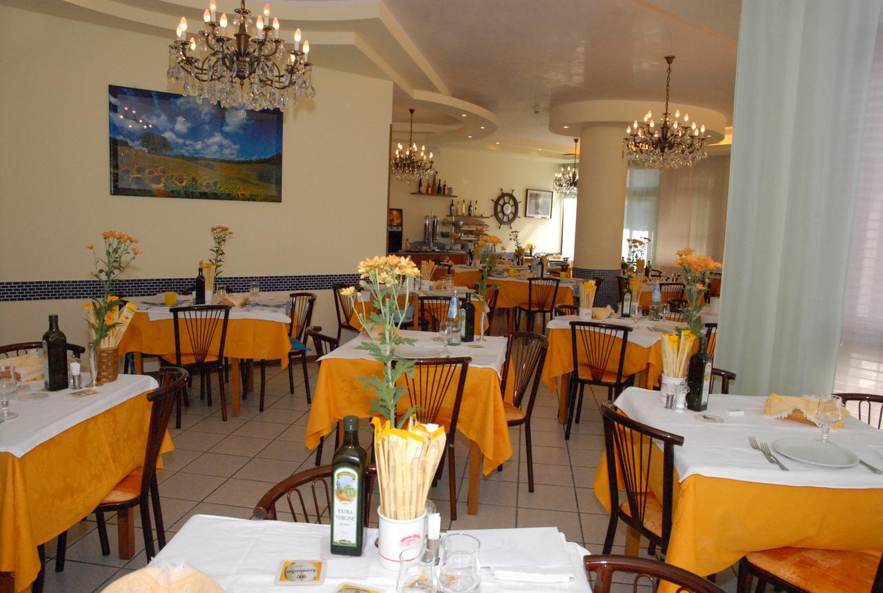Hotel La Falena Τσέρβια Εξωτερικό φωτογραφία