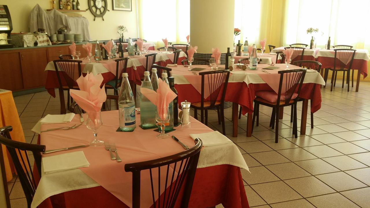 Hotel La Falena Τσέρβια Εξωτερικό φωτογραφία