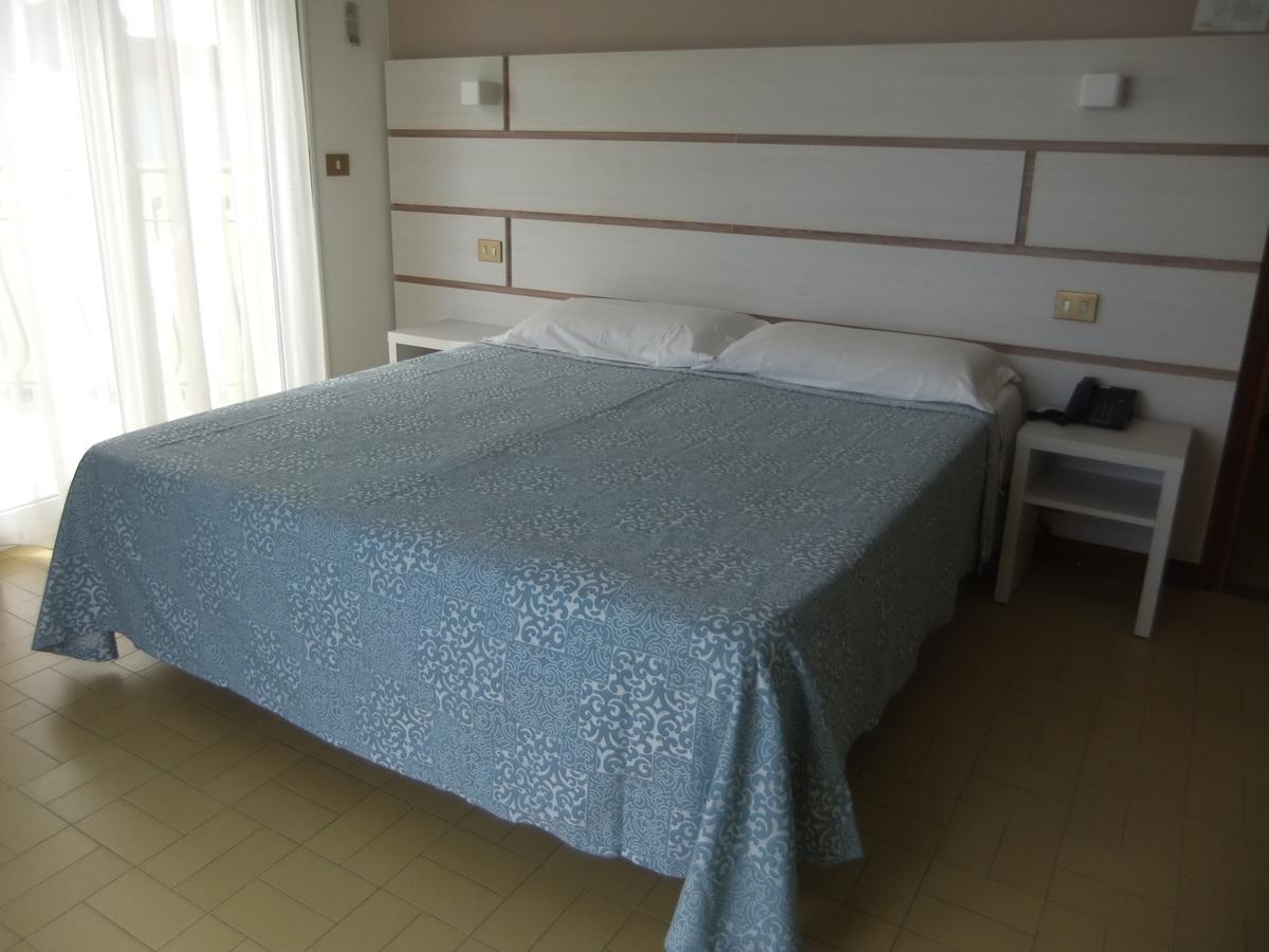 Hotel La Falena Τσέρβια Εξωτερικό φωτογραφία