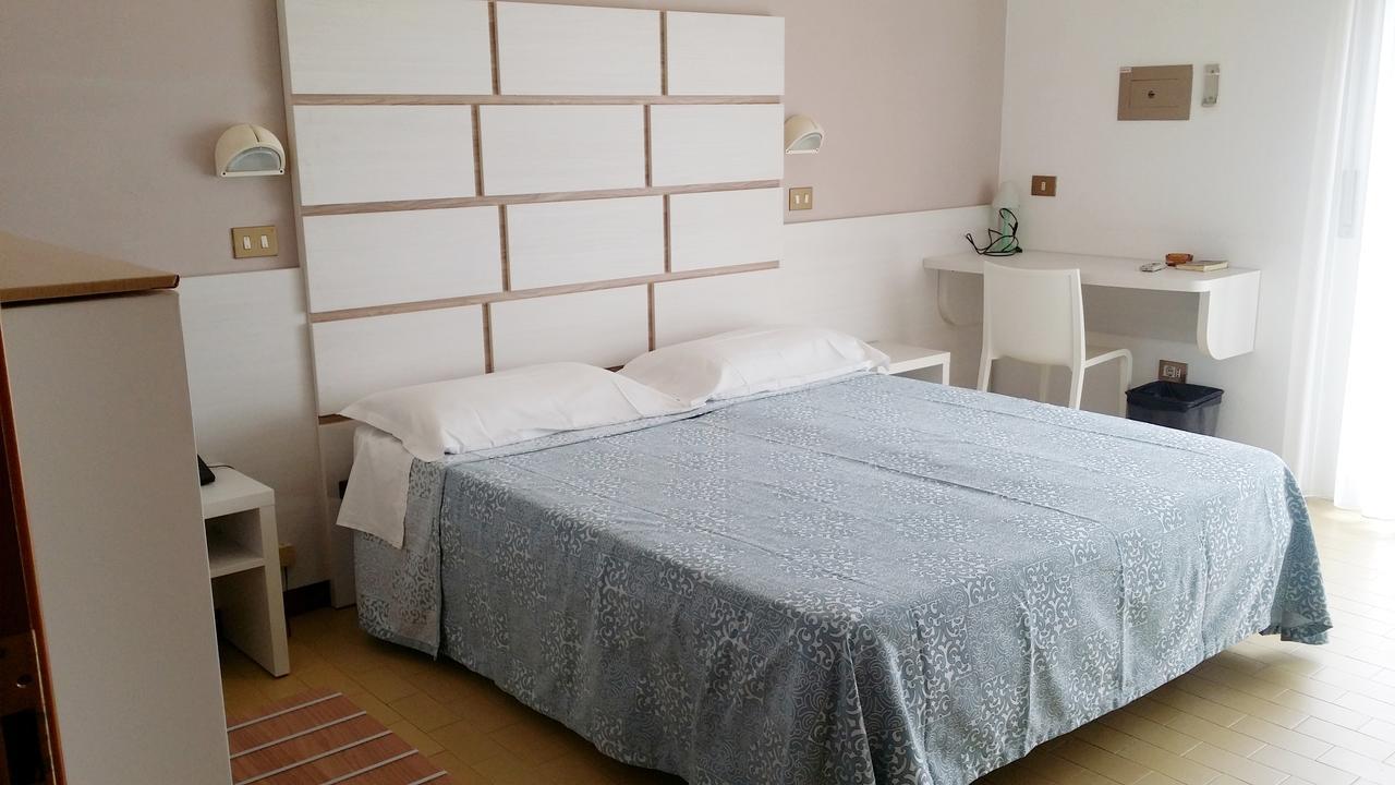 Hotel La Falena Τσέρβια Εξωτερικό φωτογραφία