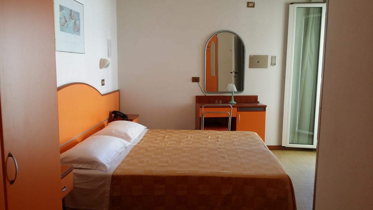 Hotel La Falena Τσέρβια Εξωτερικό φωτογραφία