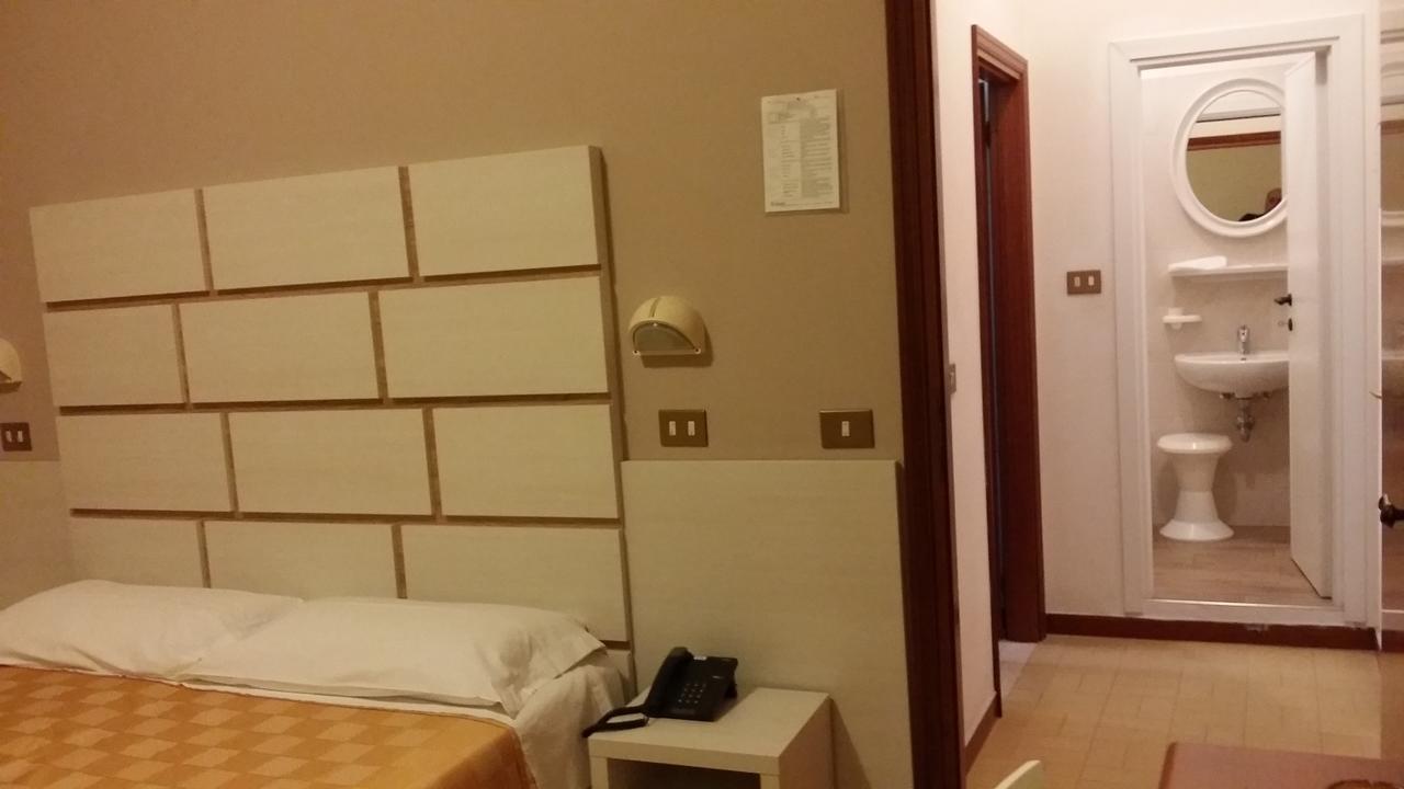 Hotel La Falena Τσέρβια Εξωτερικό φωτογραφία