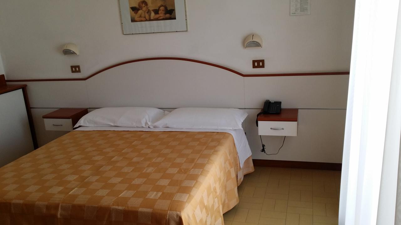 Hotel La Falena Τσέρβια Εξωτερικό φωτογραφία