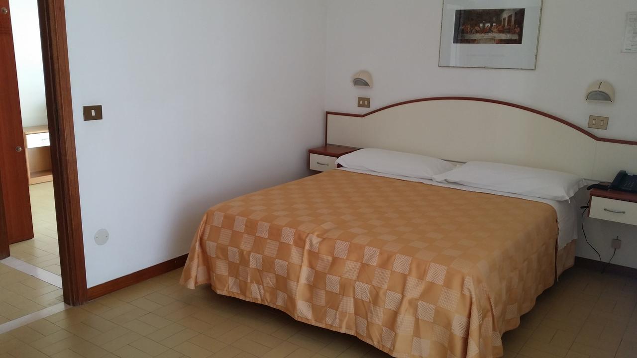 Hotel La Falena Τσέρβια Εξωτερικό φωτογραφία