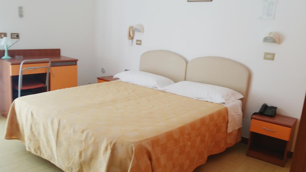 Hotel La Falena Τσέρβια Εξωτερικό φωτογραφία