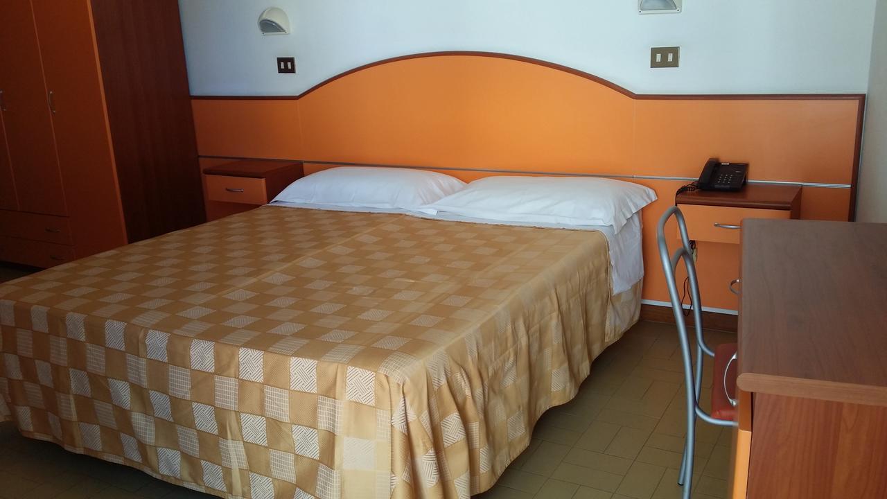 Hotel La Falena Τσέρβια Εξωτερικό φωτογραφία