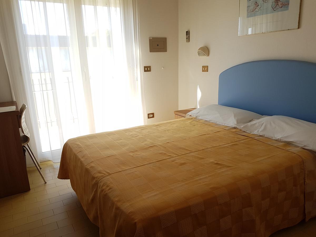 Hotel La Falena Τσέρβια Εξωτερικό φωτογραφία